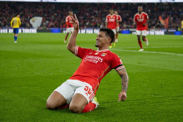 Benfica x Sporting: palpites, odds, onde assistir ao vivo, escalações e horário