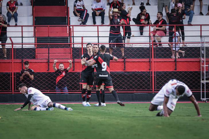 Atlético-GO x Goiás: palpites, onde assistir, escalações e horário