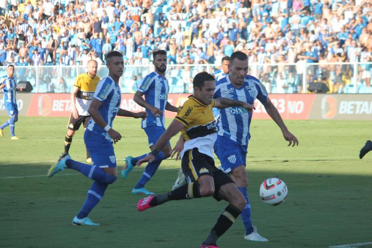 Criciúma x Avaí: palpites, onde assistir, escalações e horário