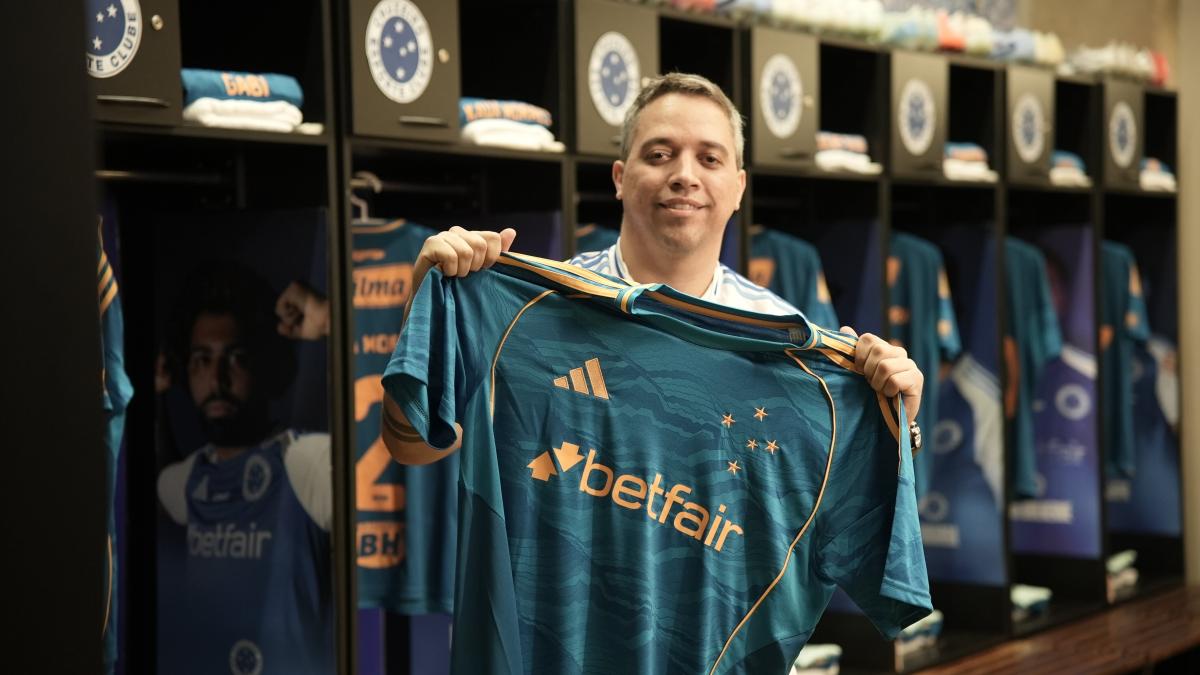 De pai para filho: Xandin é o novo 'Betfera do Mês' e celebra amor de gerações pelo Cruzeiro