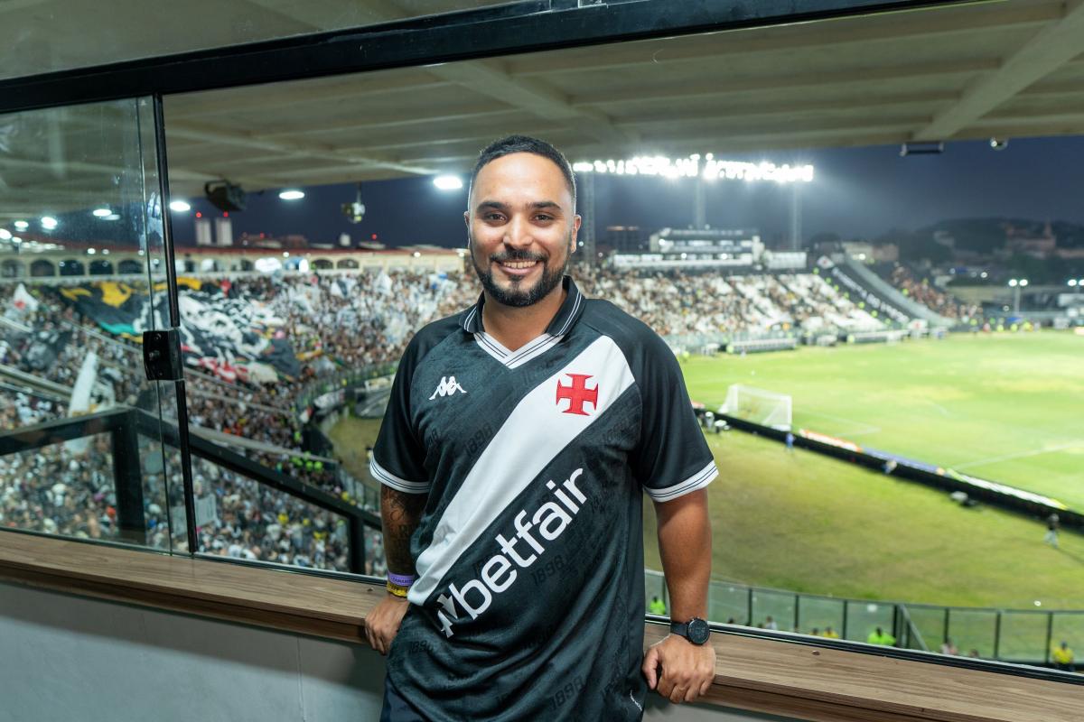"Vasco é a razão de tudo": Vinicius Pinheiro é o Betfera do Mês de outubro
