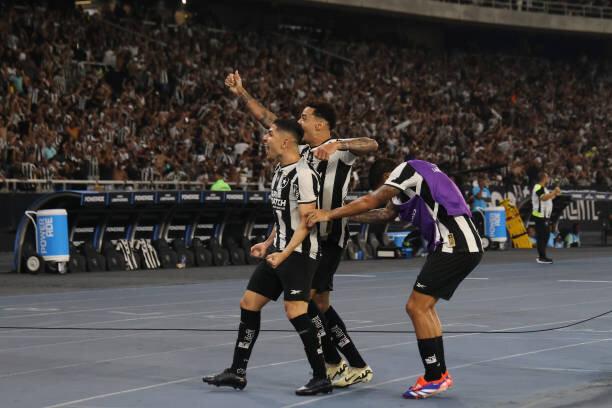 Dicas do Rivaldo: Botafogo deve vencer o Brasileiro e a Libertadores se continuar a jogar assim