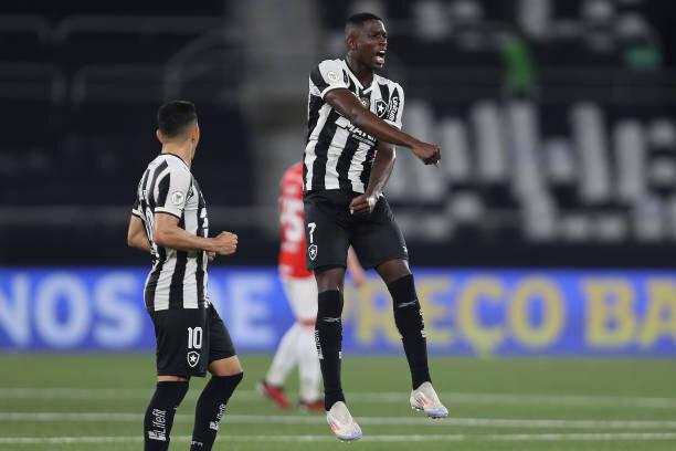 Botafogo x Corinthians: palpites, odds, onde assistir ao vivo, escalações e horário