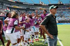 Rivaldo: "Renato tem a inteligência e humildade para mexer no time para conquistar a vitória"