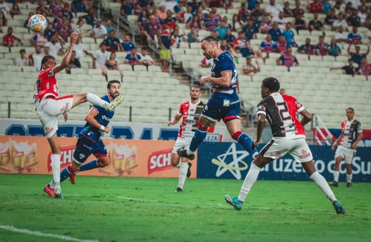 Fortaleza x Ferroviário: palpites, odds, onde assistir ao vivo, escalações e horário