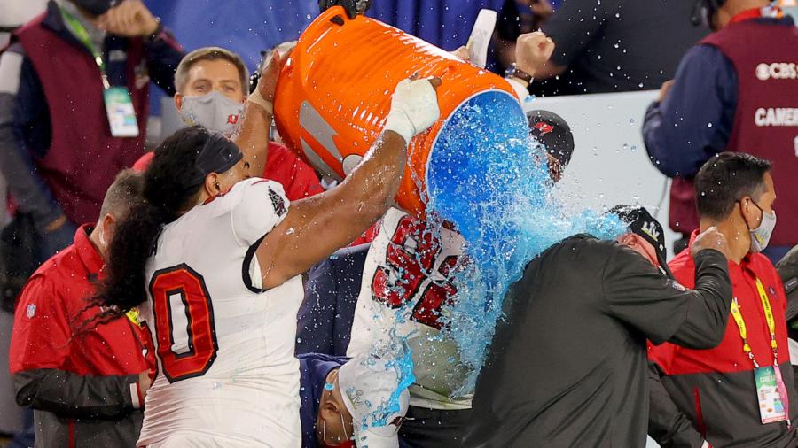 gatorade_superbowl_1102.jpg